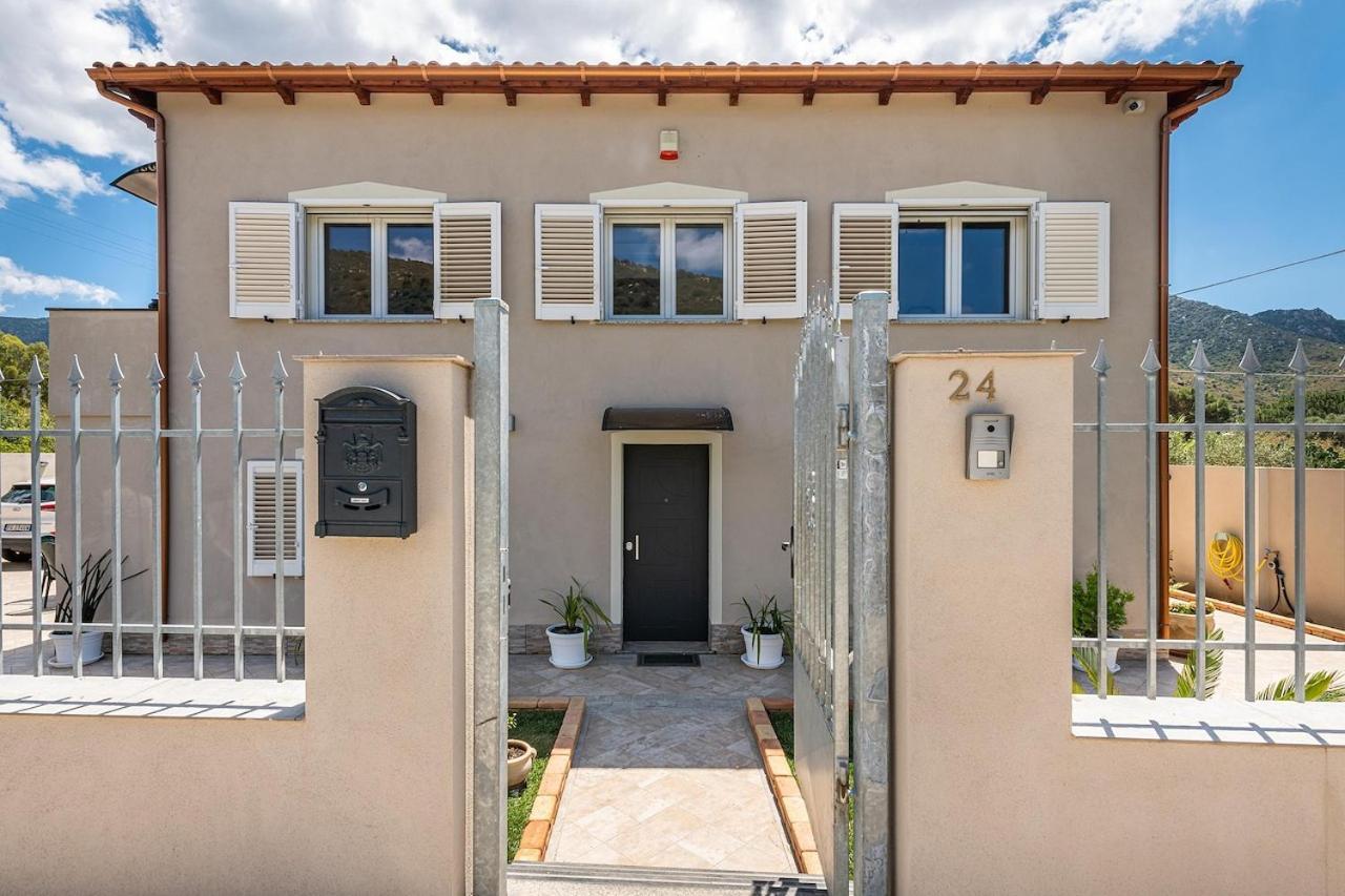 Villa Chiara Solanas Solanas  Kültér fotó