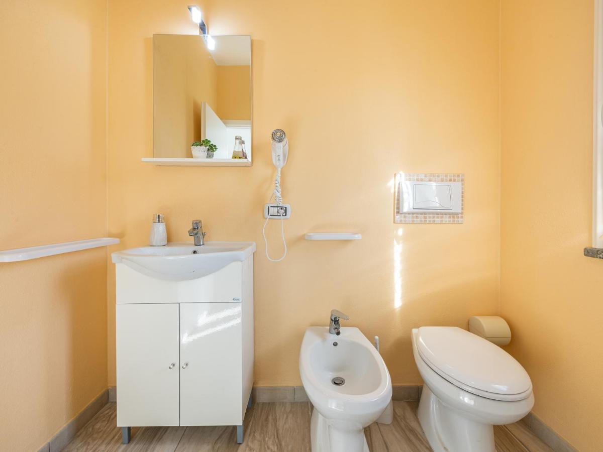 Villa Chiara Solanas Solanas  Kültér fotó