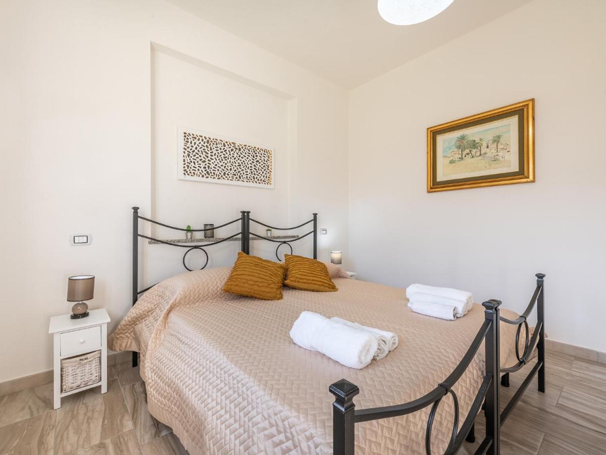 Villa Chiara Solanas Solanas  Kültér fotó
