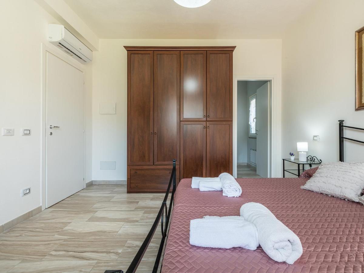 Villa Chiara Solanas Solanas  Kültér fotó