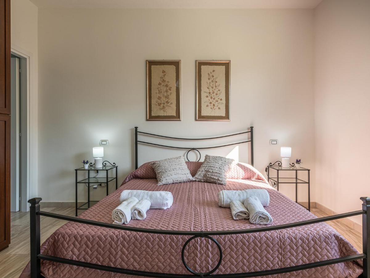 Villa Chiara Solanas Solanas  Kültér fotó